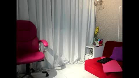 lina_clark_ online show from March 29, 6:30 pm