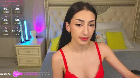 Lina Robbins  online show from June 7, 2:59 am