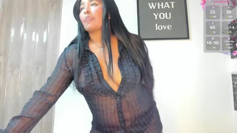 Snapshot of lina_sanchezih chatting on January 15, 2:56 pm LINA SANCHEZ online show from January 15, 2:56 pm