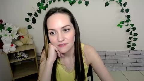 Lina online show from January 25, 9:47 am