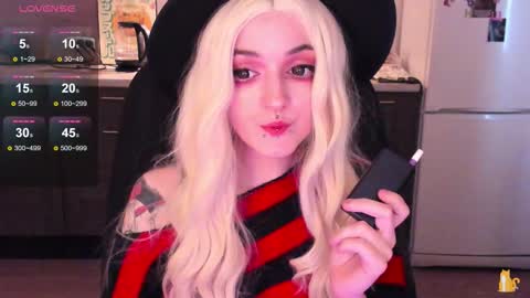 Lina 3  1715622743 online show from October 28, 7:45 am