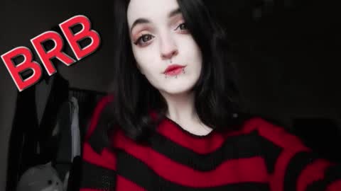 Lina 3  1715622743 online show from November 20, 7:41 am