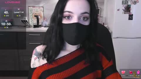 Lina 3  1715622743 online show from December 5, 8:12 am