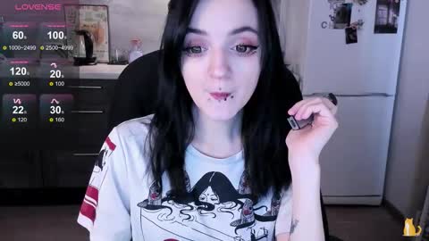 Lina 3  1715622743 online show from March 5, 9:49 am