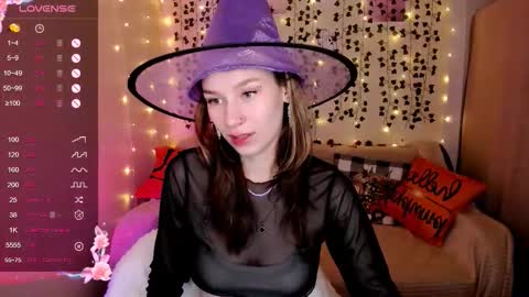 Lina online show from October 28, 9:24 am