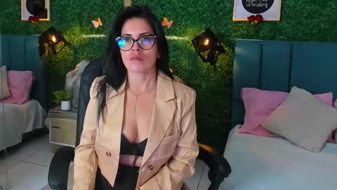 Lina  online show from November 12, 11:43 am