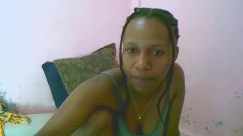 linah1123 online show from March 29, 10:32 pm