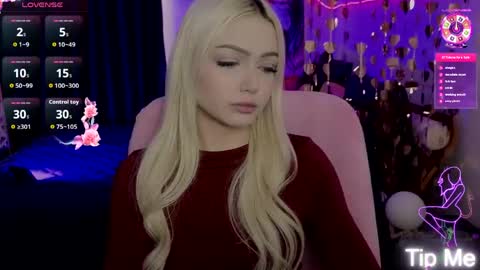 I am Lina online show from May 8, 10:09 am