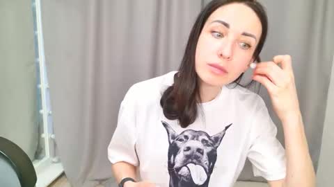 LinaLivee online show from April 11, 10:41 am