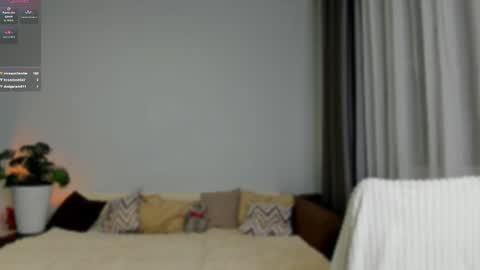 Snapshot of linamelton chatting on November 5, 12:27 pm Nita online show from November 5, 12:27 pm