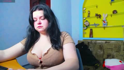 Lina online show from April 3, 6:22 am