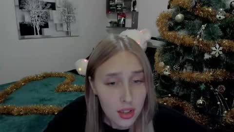 Lina online show from December 16, 7:32 pm