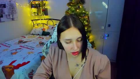 Lina online show from December 18, 10:16 pm