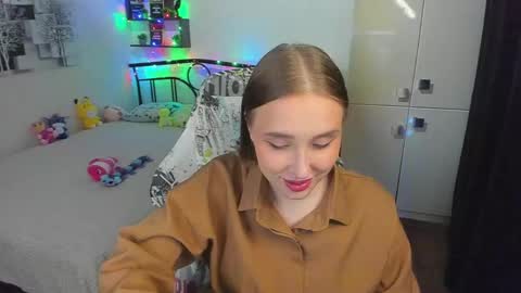 Snapshot of linatruly chatting on May 19, 9:32 pm Lina online show from May 19, 9:32 pm