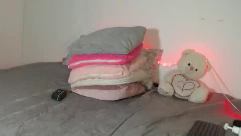 Snapshot of linda_581 chatting on May 26, 2:51 am linda online show from May 26, 2:51 am