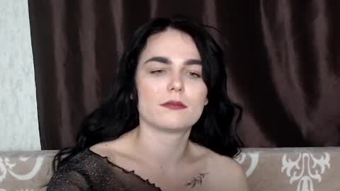 Linda online show from March 10, 6:23 pm