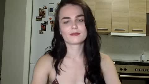 Linda online show from September 9, 7:02 pm