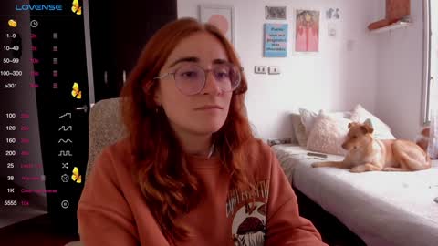 Giggles  online show from December 13, 9:52 pm