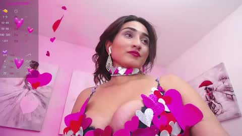 Maria Paula online show from February 14, 6:19 pm