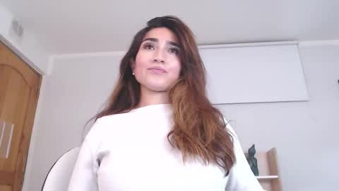 Maria Paula online show from February 18, 12:12 pm