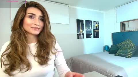 Maria Paula online show from May 23, 12:20 pm