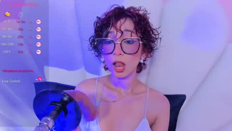 linda_sofi__ online show from March 12, 7:17 pm