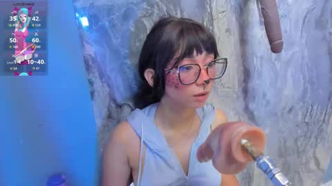 linda_sofi__ online show from October 31, 7:59 pm