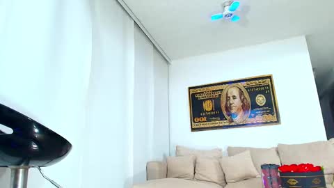 LAURA RAMIREZ online show from March 12, 4:51 am