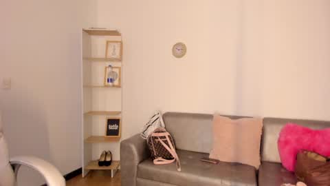 linda miller online show from January 19, 3:18 am