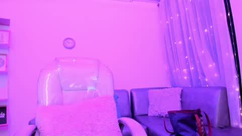 linda miller online show from January 20, 10:40 am