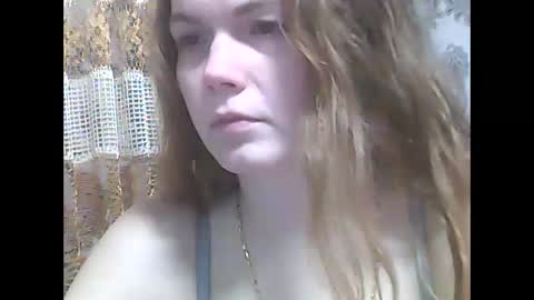 LindaAhSkysX online show from January 12, 10:15 pm