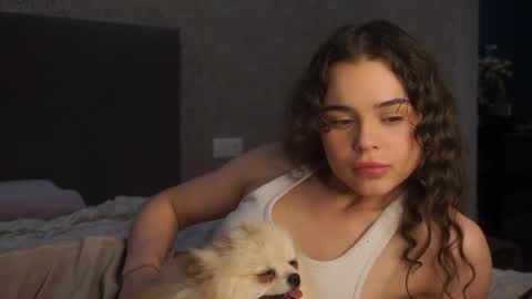 Linda online show from April 25, 1:41 pm