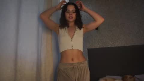 Snapshot of lindaaii chatting on May 6, 1:27 pm Linda online show from May 6, 1:27 pm