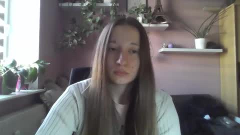 Snapshot of lindaamore chatting on October 14, 6:25 am LindaAmore online show from October 14, 6:25 am