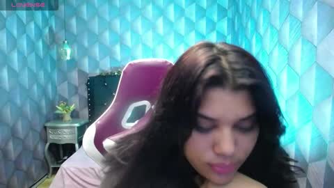 Snapshot of lindabreexlove chatting on December 26, 8:39 am    online show from December 26, 8:39 am