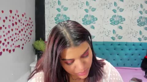 Snapshot of lindabreexlove chatting on January 21, 4:16 pm    online show from January 21, 4:16 pm