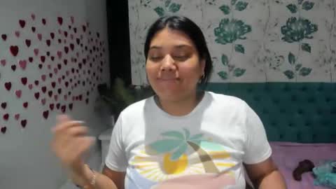 Snapshot of lindabreexlove chatting on January 27, 9:55 pm    online show from January 27, 9:55 pm