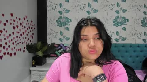 Snapshot of lindabreexlove chatting on February 24, 7:09 pm    online show from February 24, 7:09 pm