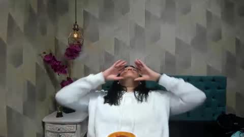 Snapshot of lindabreexlove chatting on September 26, 4:22 pm    online show from September 26, 4:22 pm