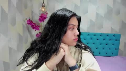 Snapshot of lindabreexlove chatting on October 20, 5:02 pm    online show from October 20, 5:02 pm