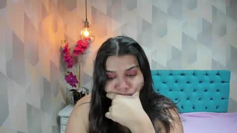    online show from June 24, 11:31 am