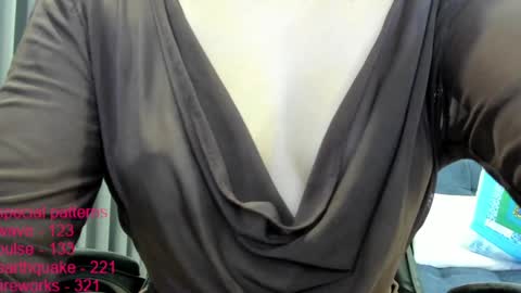 lindamei online show from October 12, 12:26 pm