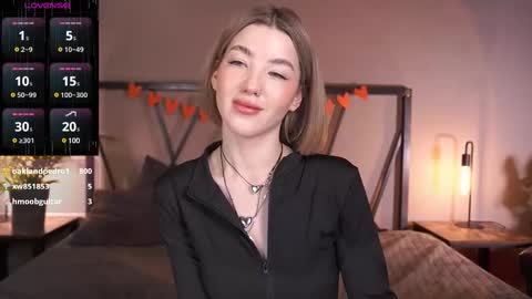 Snapshot of lindathacker chatting on February 26, 7:53 am your Linda is back online show from February 26, 7:53 am