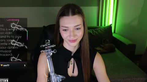 Snapshot of lindsey_mey chatting on May 19, 9:32 pm Lindsey online show from May 19, 9:32 pm
