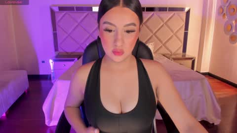 Lindsey Moss online show from January 27, 5:25 am