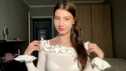 Linda online show from April 26, 12:03 pm