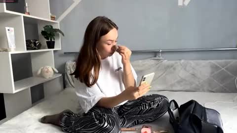 Snapshot of lindseytammo chatting on October 3, 1:52 pm Kate online show from October 3, 1:52 pm