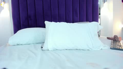 LINDA online show from December 13, 3:11 pm