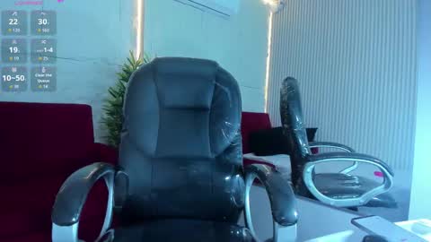 LINDA online show from November 22, 11:53 am