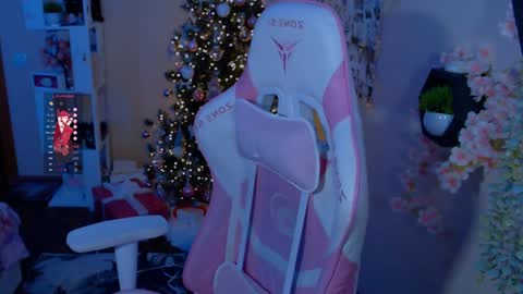 Lina online show from December 19, 9:17 pm